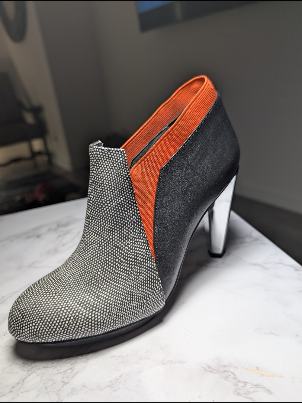 United Nude Lola Women's Black & Orange High Heel Leather Mirror Ankle Boot EU37